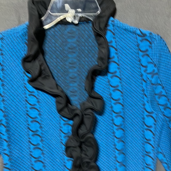 Ravel lightweight ruffle jacket - Picture 2 of 6